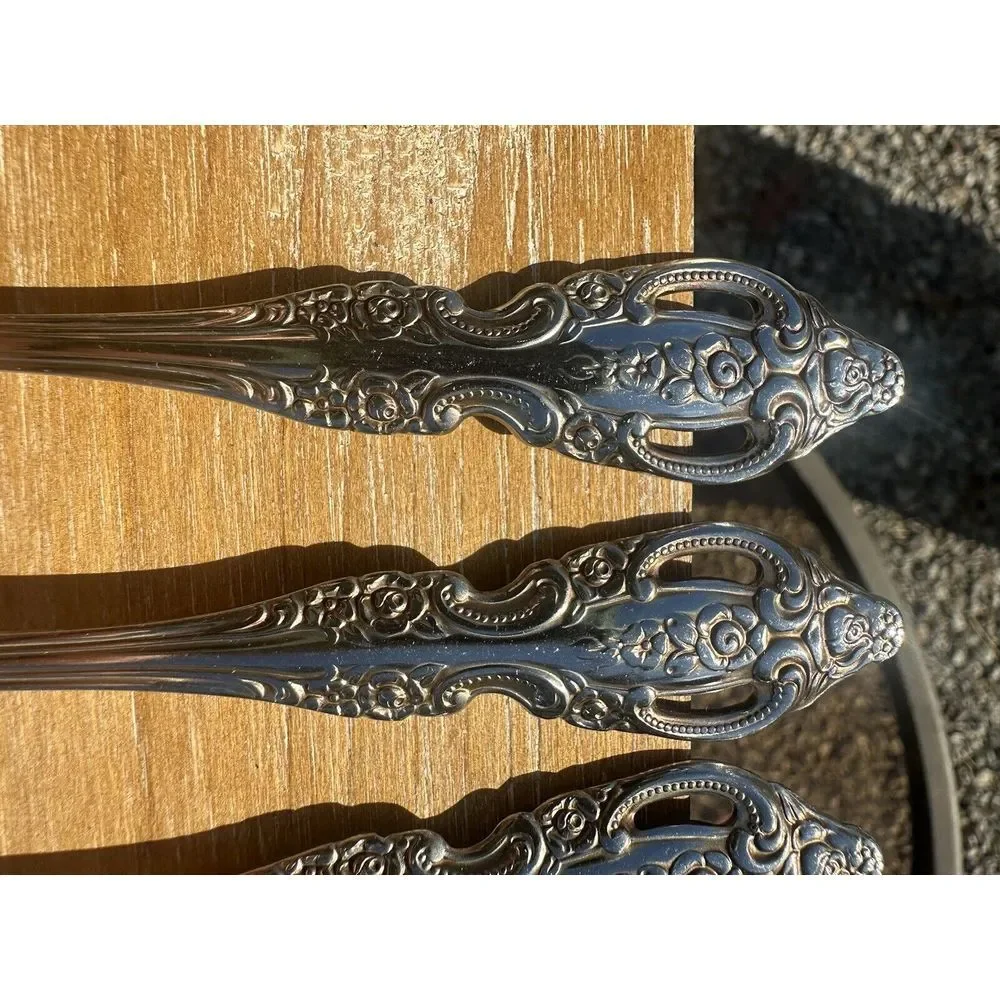 4 ONEIDA Renoir-Pembrooke Stainless Sss 1991 Floral Pierced Salad‎ Forks USA